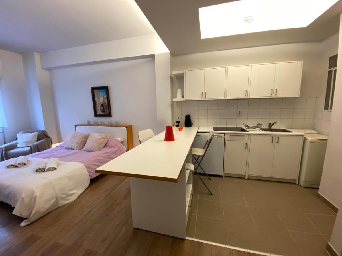 Cozy Studio At Koukaki เอเธนส์ ภายนอก รูปภาพ